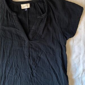 Universal Thread Textured Black Short Sleeve Dress with Pockets